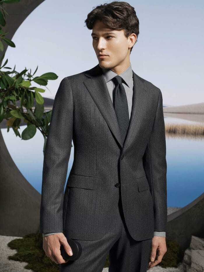 Best Colors & Fabrics for Beach Wedding Suits & Seaside Ceremony