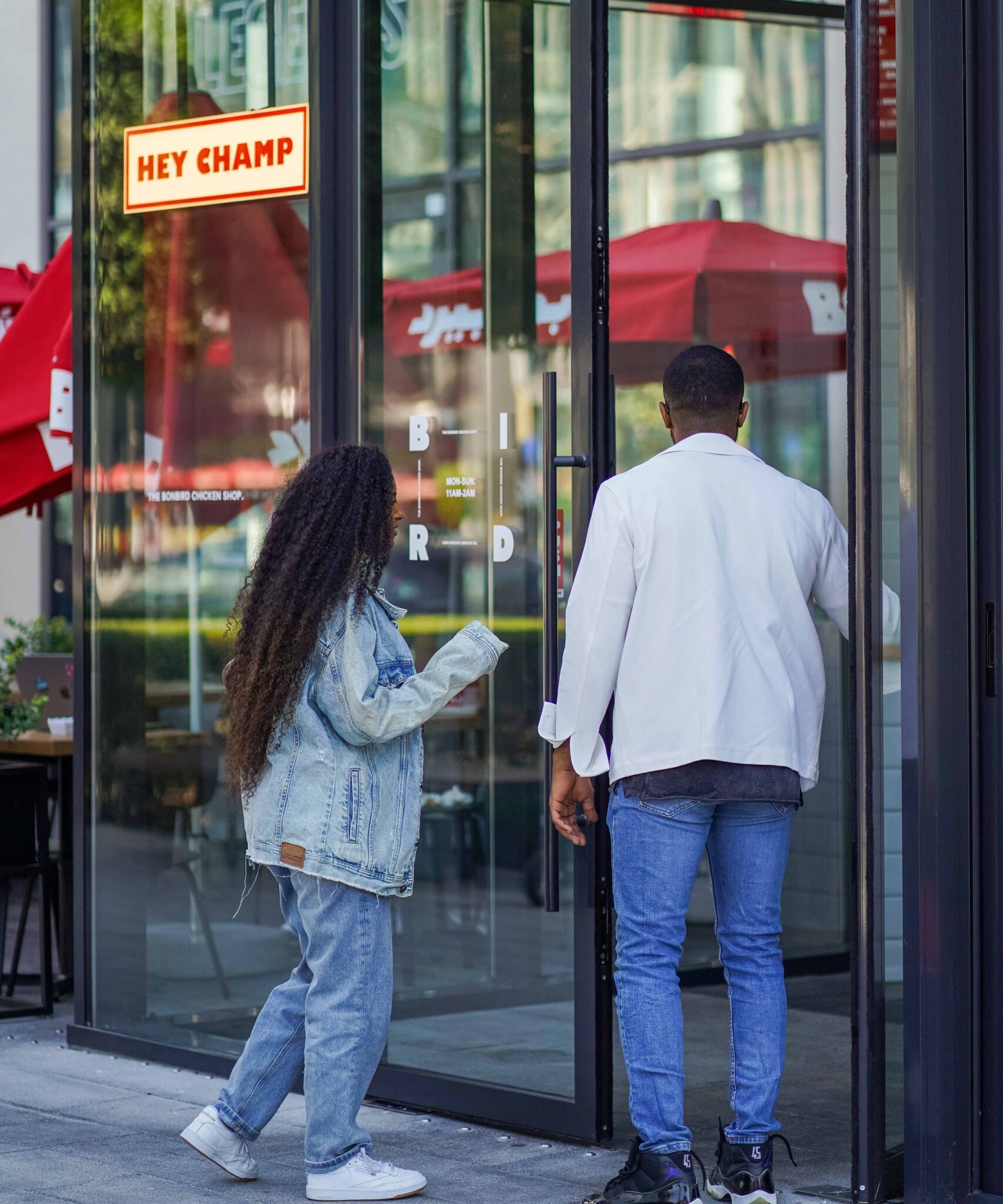 Is A Restaurant Franchise Right For You? The Ultimate Guide To Finding Out